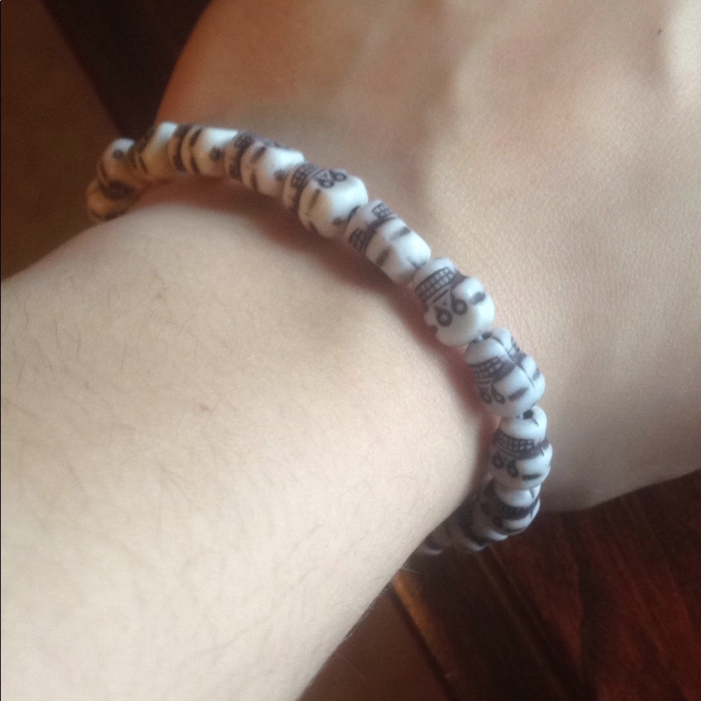 3 bracelets - Picture 4 of 6
